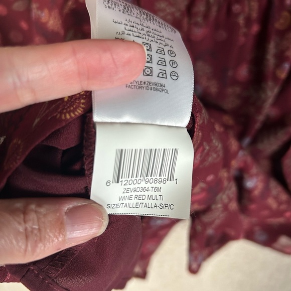 BCBG  Women’s Wine Multi Romper Shorts. Beach Summer Boho Size Small - Picture 5 of 6